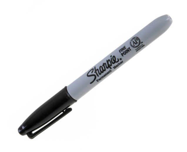 sharpie-pens-permanent-fine-marker