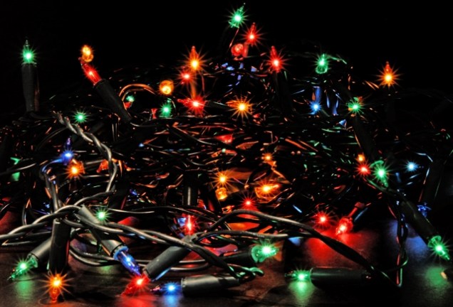 tangled-christmas-lights